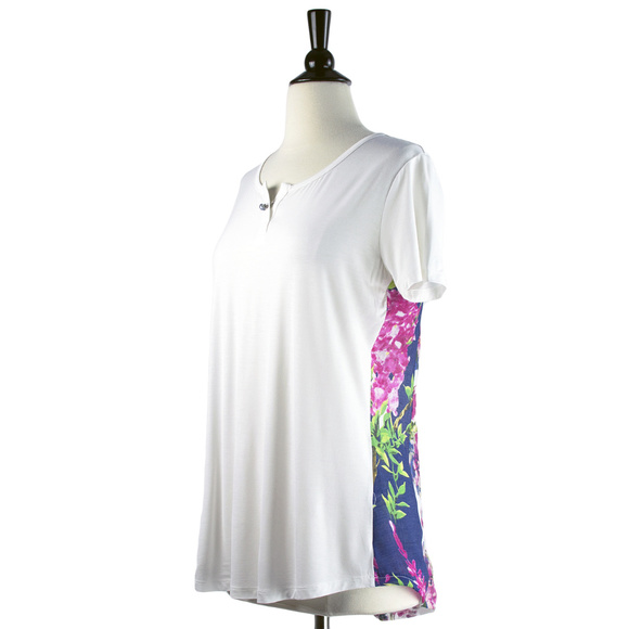 ARATTA | White Tee with Contrast Floral Back - Picture 2 of 5